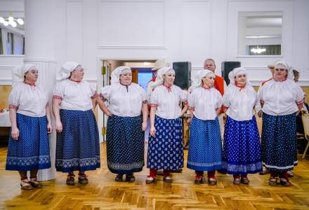 Uczestnicy Świątecznego Spotkania dla Seniorów w Koniakowie fot. M.Kuźma