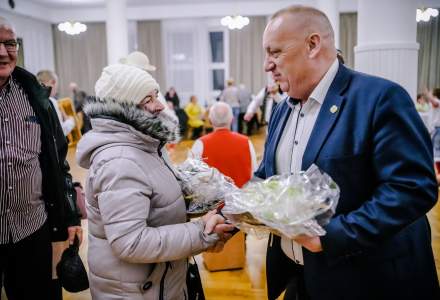 Uczestnicy Świątecznego Spotkania dla Seniorów w Koniakowie fot. M.Kuźma