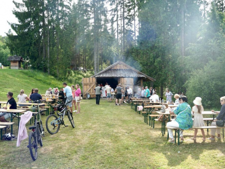 Obchody św. Jana w sołectwie Istebna; Źródło: Sołectwo Istebna (facebook)