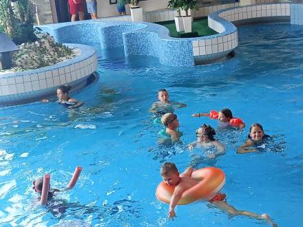 Zajęcia na basenie; źródło: SP nr 1 Jaworzynka